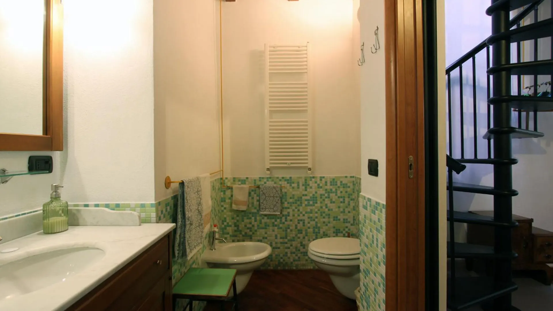 La Casa Verde Nel Centro Storico Livourne Appartement
